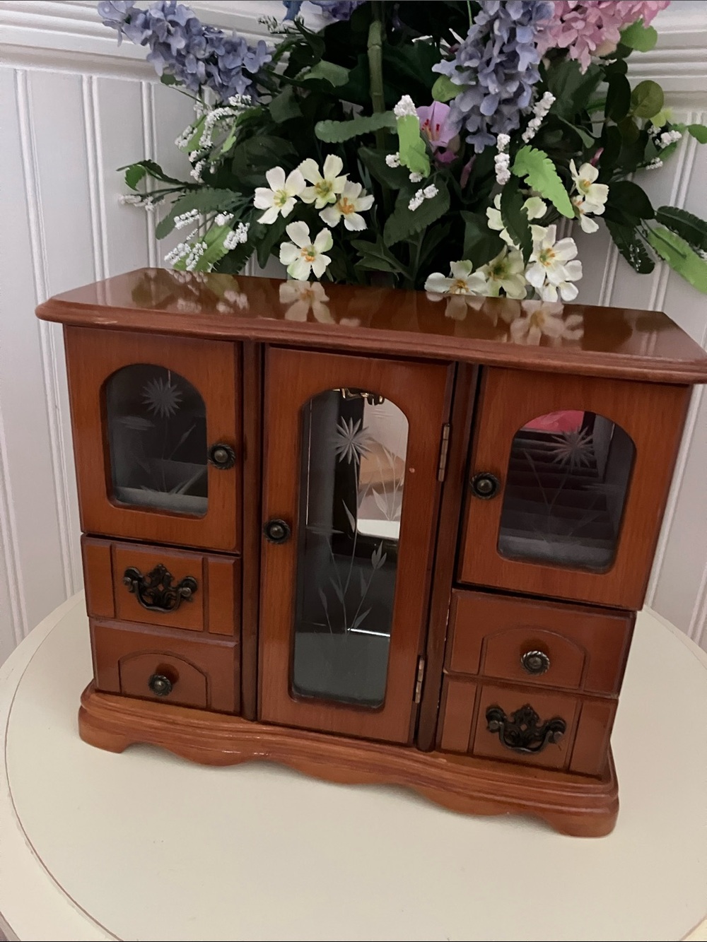 Vintage Style Jewelry Armoire With Etched Glass Doors & Multiple Compartments